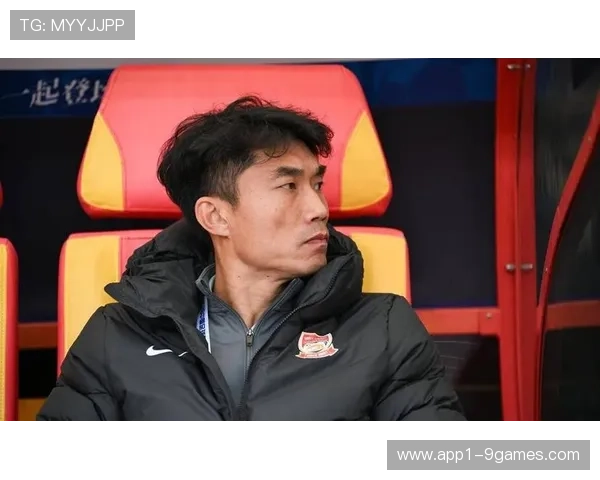 青岛西海岸首战告负积零分 郑智执教首秀面临考验