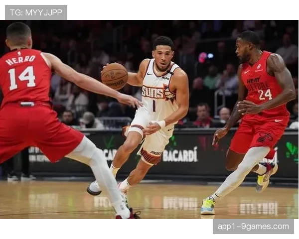 太阳布克高效25分终结五连败，团队三分命中率回暖锁定附加赛席位